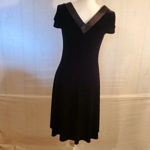 London Style SZ 6 Black Velvet and Satin Dress